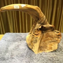 2019年客廳茶幾價格、報價及批發(fā)指南——崖柏茶幾篇